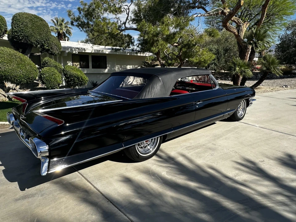 1961 Cadillac Series 62 6th Gen - Image 26 of 31