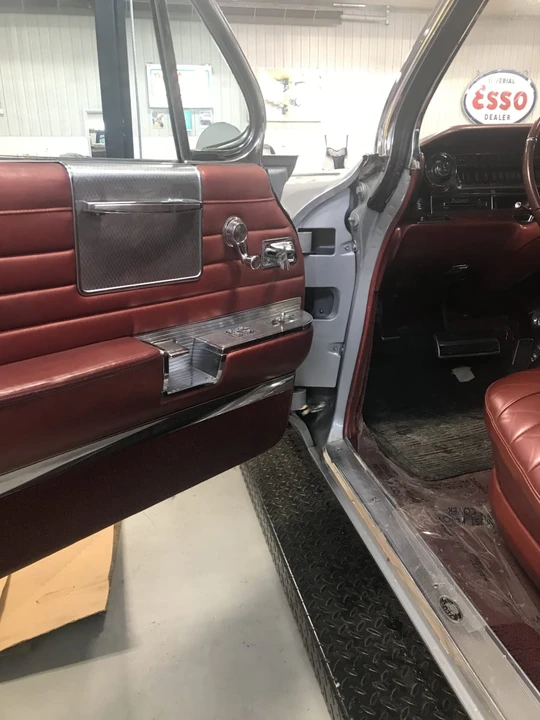 1961 Cadillac Series 62 6th Gen - Image 9 of 17