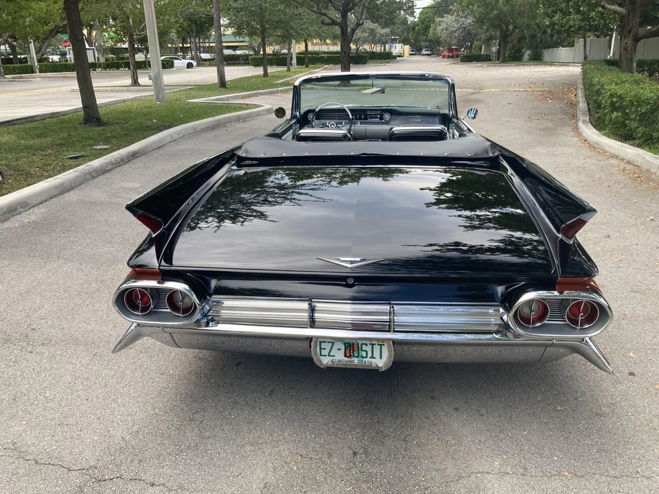 1961 Cadillac Series 62 6th Gen - Image 7 of 31
