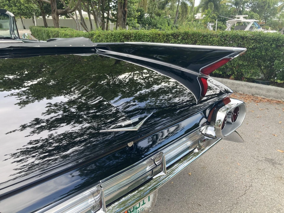 1961 Cadillac Series 62 6th Gen - Image 28 of 31