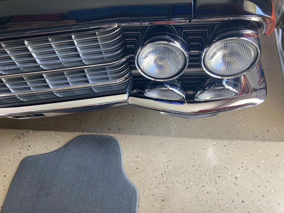 1961 Cadillac Series 62 6th Gen - Image 18 of 31