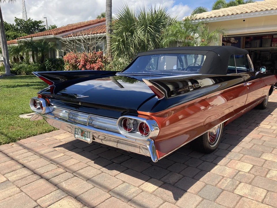 1961 Cadillac Series 62 6th Gen - Image 13 of 31