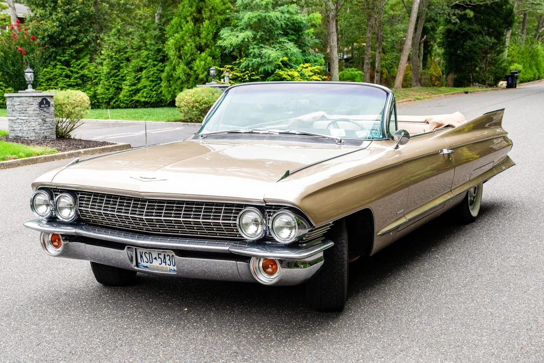 1961 Cadillac Series 62 6th Gen - Image 4 of 31