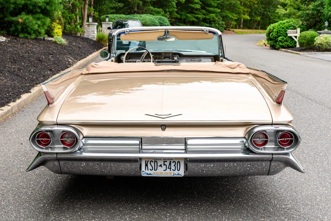 1961 Cadillac Series 62 6th Gen - Image 7 of 31