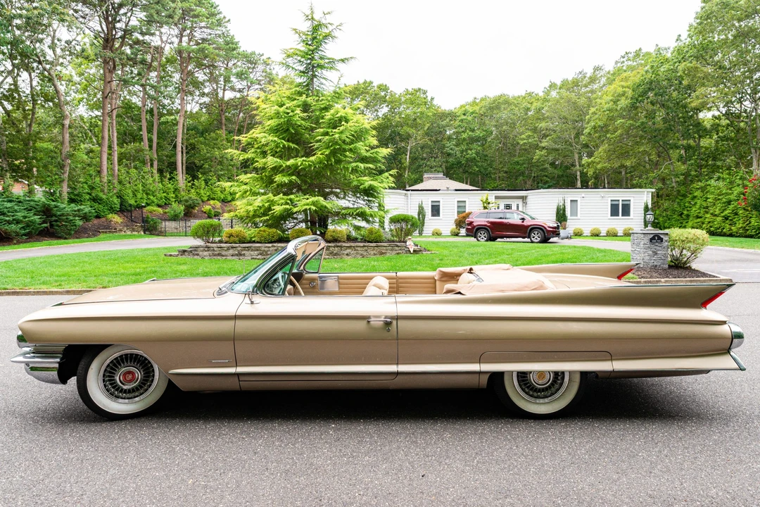 1961 Cadillac Series 62 6th Gen - Image 5 of 31