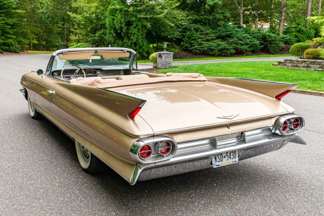 1961 Cadillac Series 62 6th Gen - Image 6 of 31