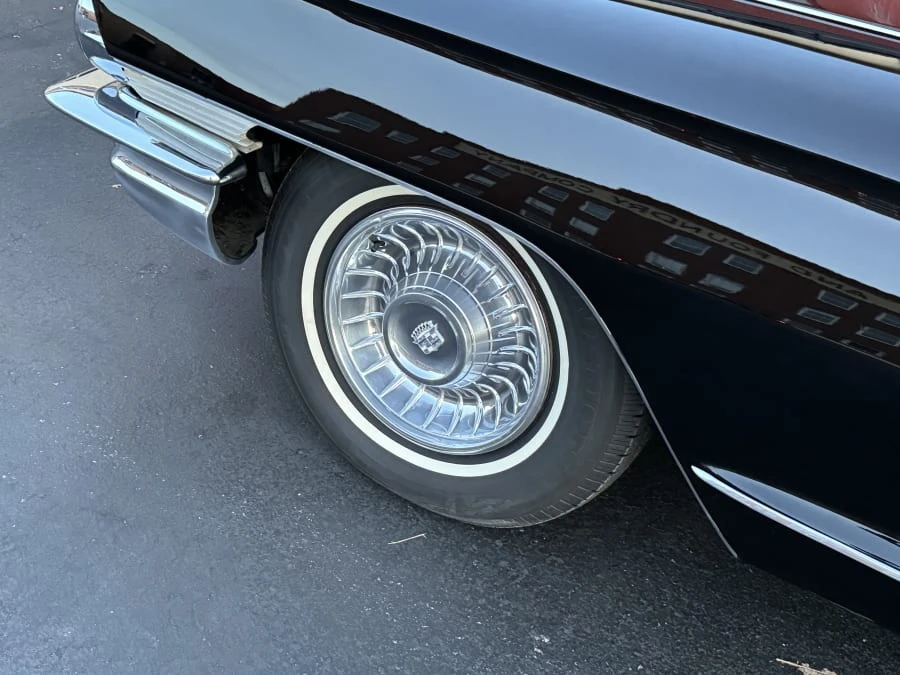 1961 Cadillac Series 62 6th Gen - Image 4 of 11