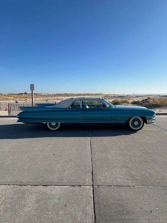 1961 Cadillac Series 62 6th Gen - Image 12 of 31