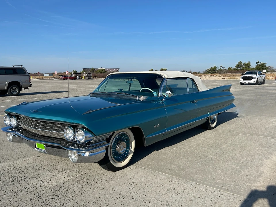 1961 Cadillac Series 62 6th Gen - Image 5 of 31