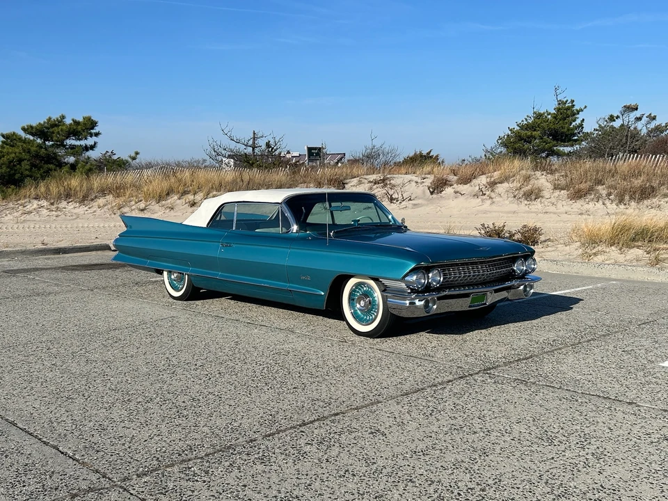 1961 Cadillac Series 62 6th Gen - Image 11 of 31