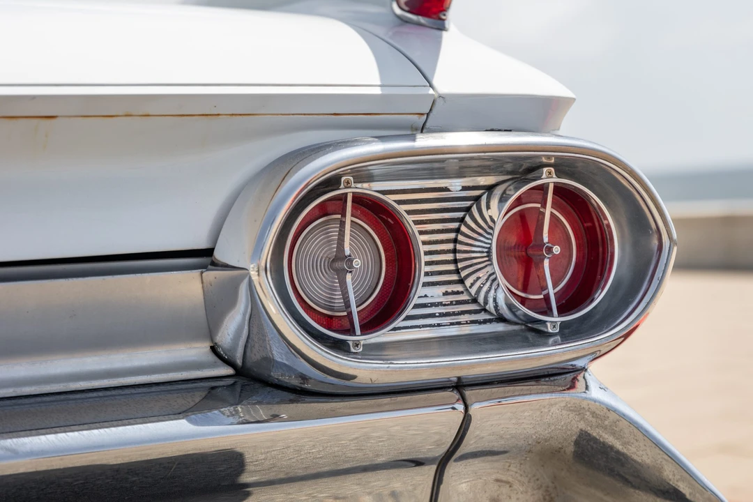 1961 Cadillac Series 62 6th Gen - Image 25 of 31