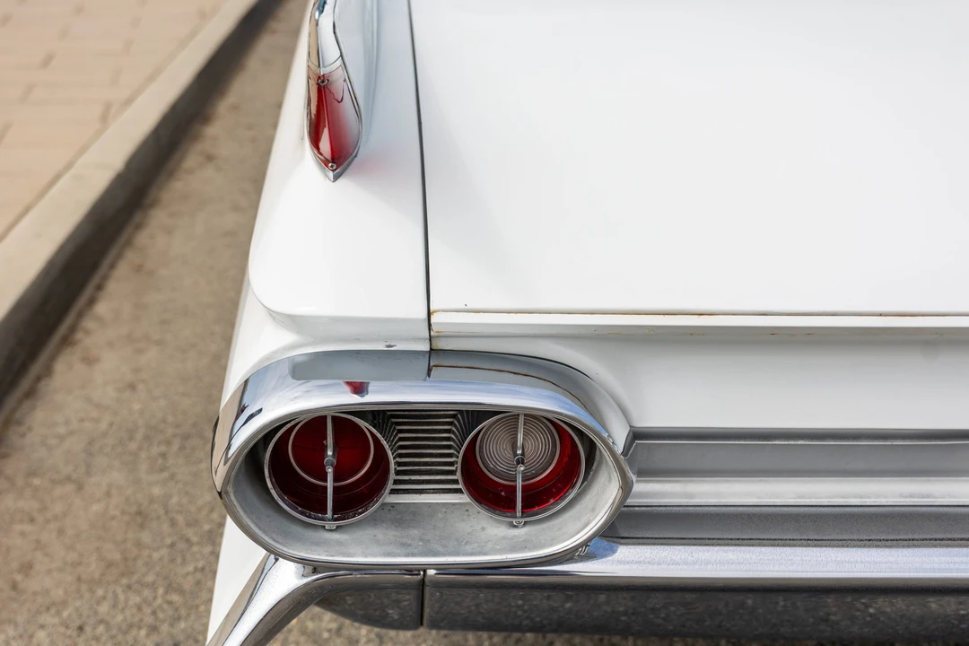 1961 Cadillac Series 62 6th Gen - Image 20 of 31