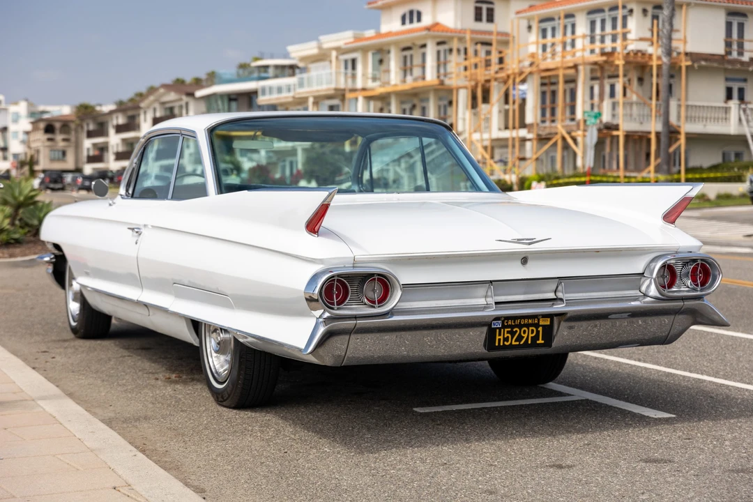 1961 Cadillac Series 62 6th Gen - Image 11 of 31