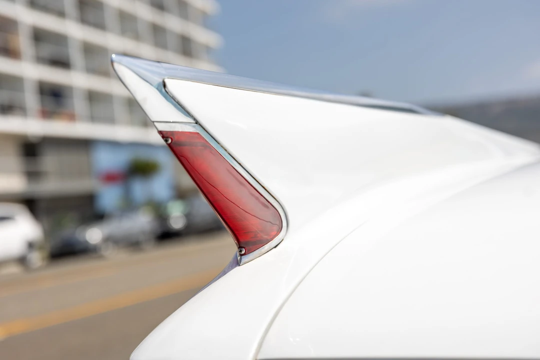 1961 Cadillac Series 62 6th Gen - Image 22 of 31