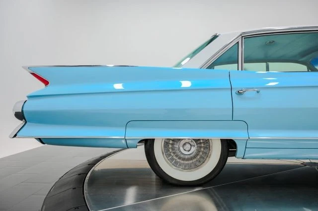 1961 Cadillac Series 62 6th Gen - Image 22 of 31