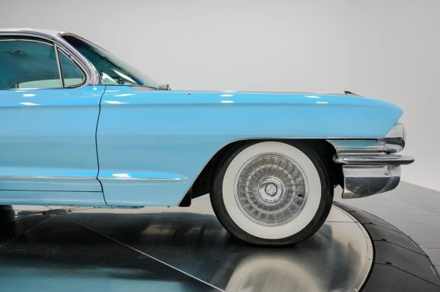 1961 Cadillac Series 62 6th Gen - Image 25 of 31