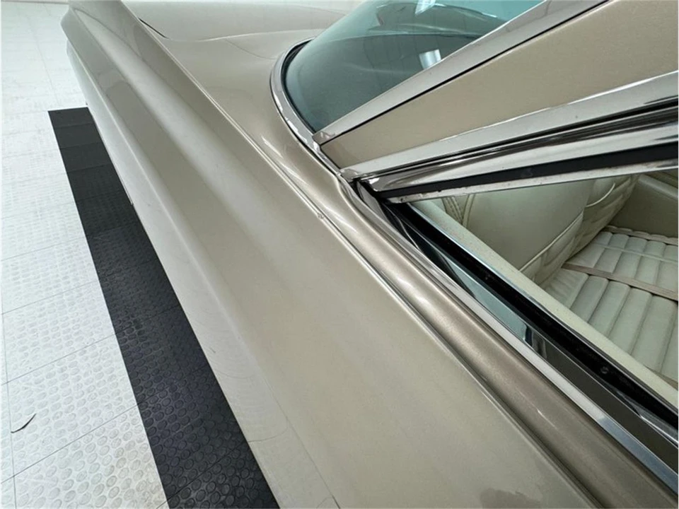 1961 Cadillac Series 62 6th Gen - Image 26 of 31