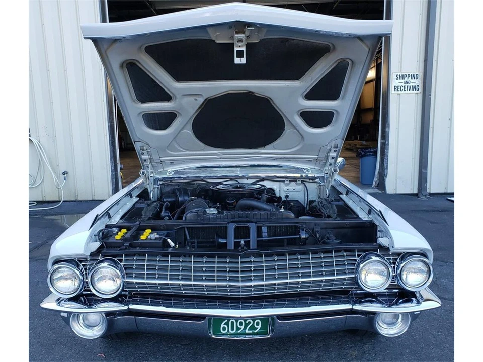 1961 Cadillac Series 62 6th Gen - Image 10 of 31