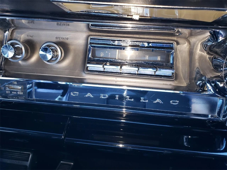 1961 Cadillac Series 62 6th Gen - Image 24 of 31