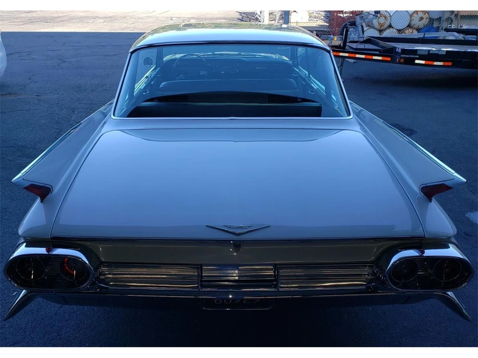 1961 Cadillac Series 62 6th Gen - Image 27 of 31