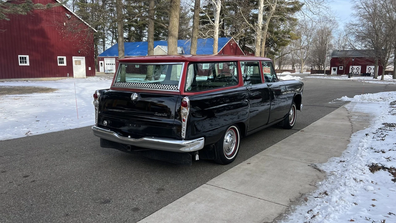 1961 Checker - Image 7 of 31