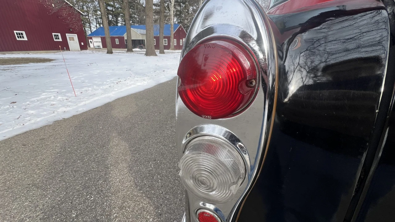 1961 Checker - Image 29 of 31