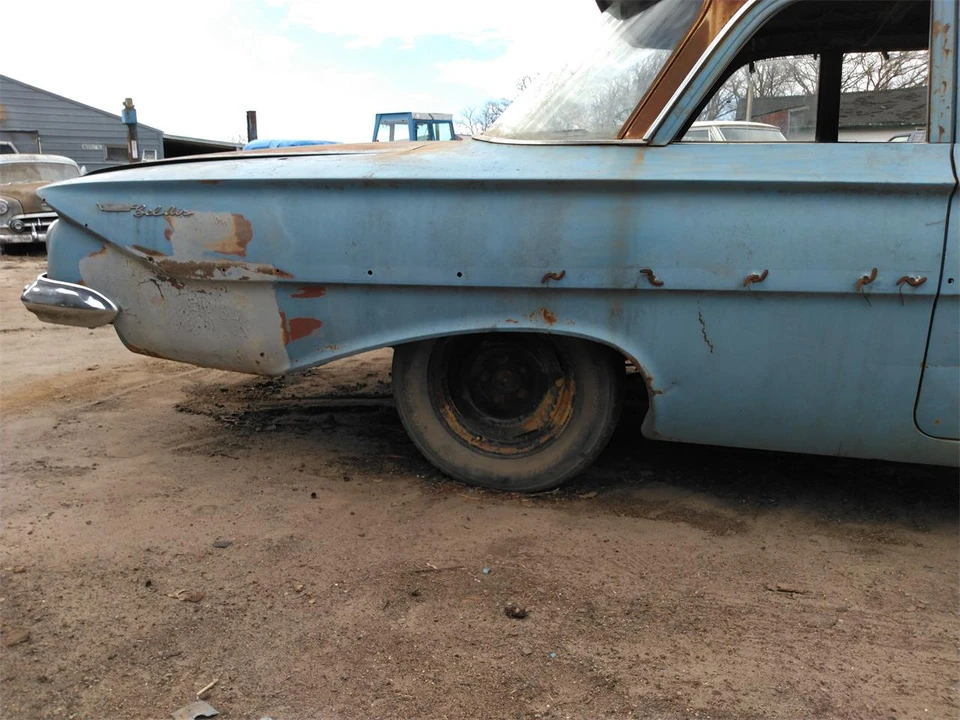 1961 Chevrolet Bel Air 6th Gen - Image 9 of 17
