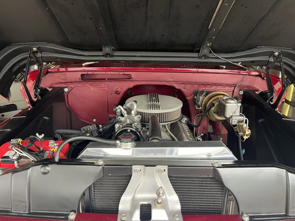 1961 Chevrolet Task Force - Image 29 of 31