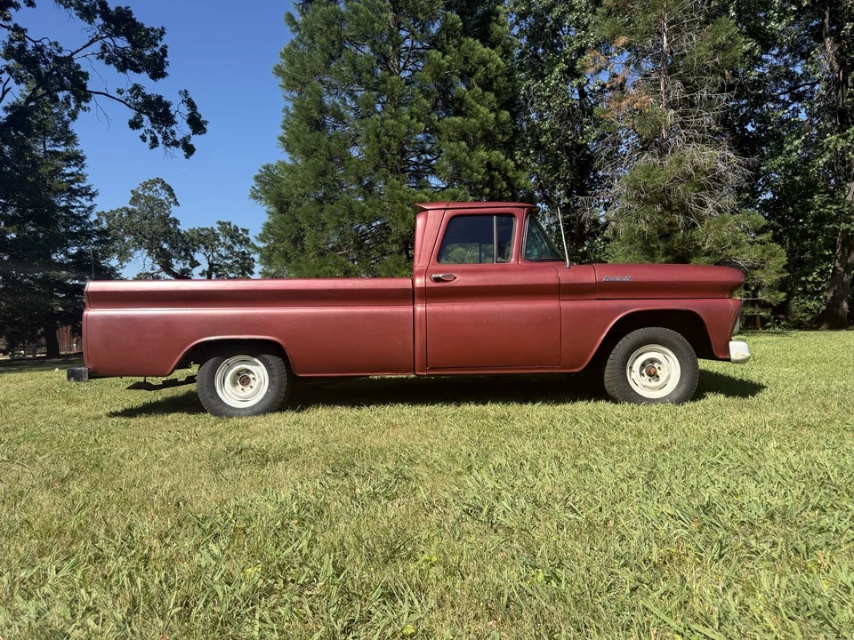 1961 Chevrolet Task Force - Image 17 of 31
