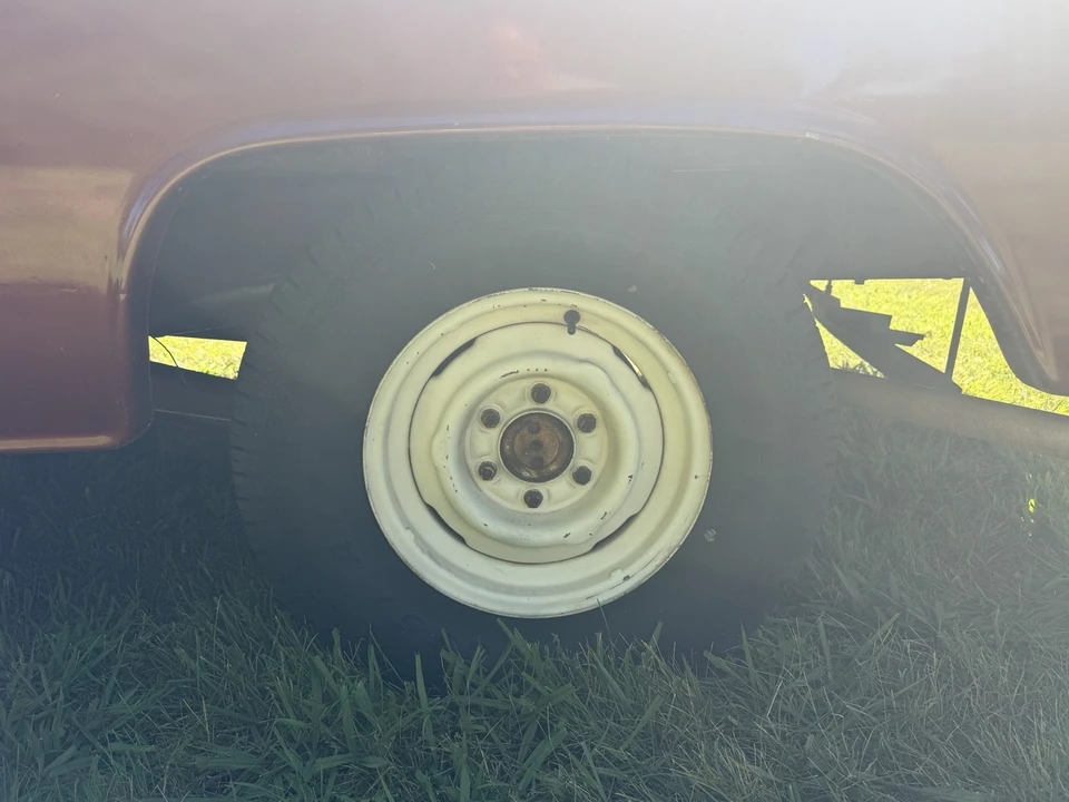 1961 Chevrolet Task Force - Image 27 of 31