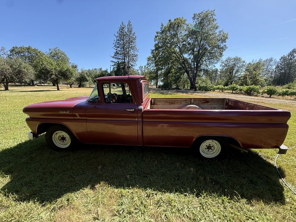 1961 Chevrolet Task Force - Image 5 of 31