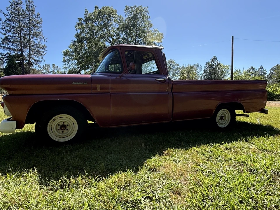 1961 Chevrolet Task Force - Image 21 of 31