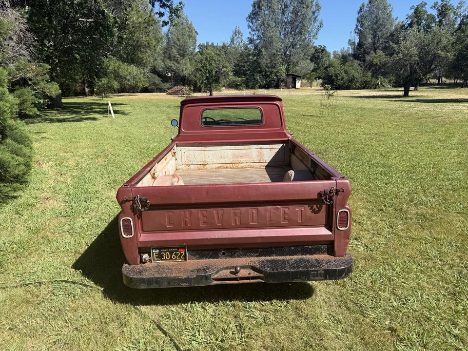 1961 Chevrolet Task Force - Image 11 of 31