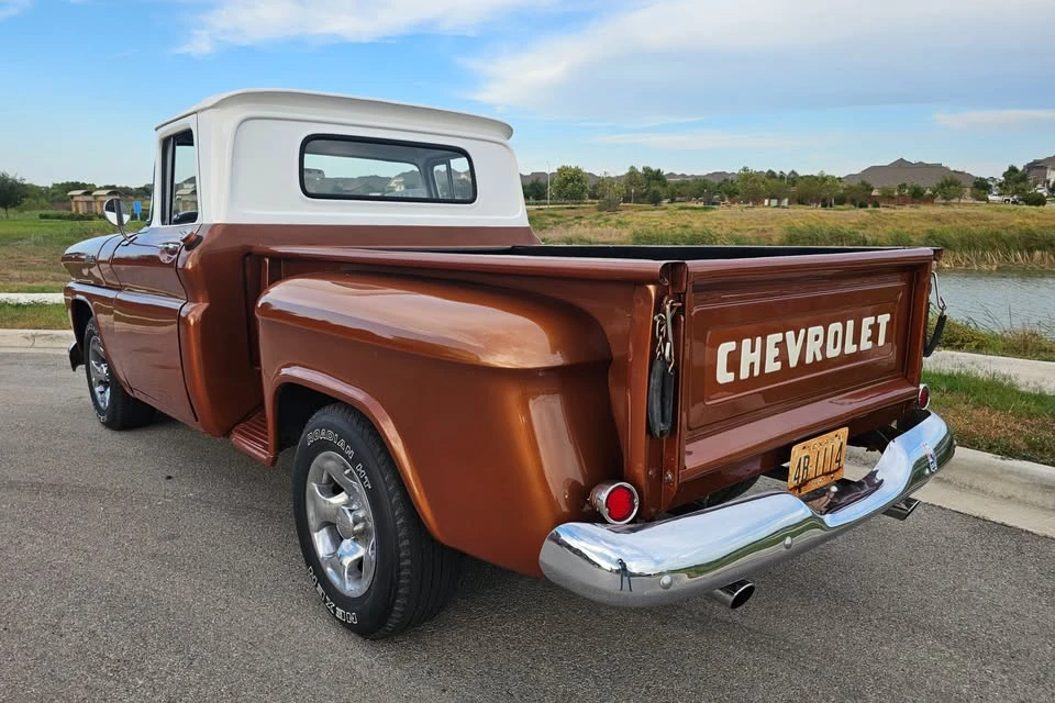 1961 Chevrolet Task Force - Image 3 of 20
