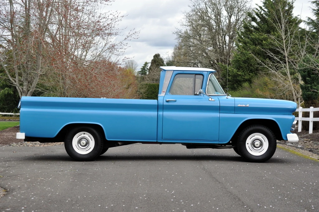 1961 Chevrolet Task Force - Image 11 of 31