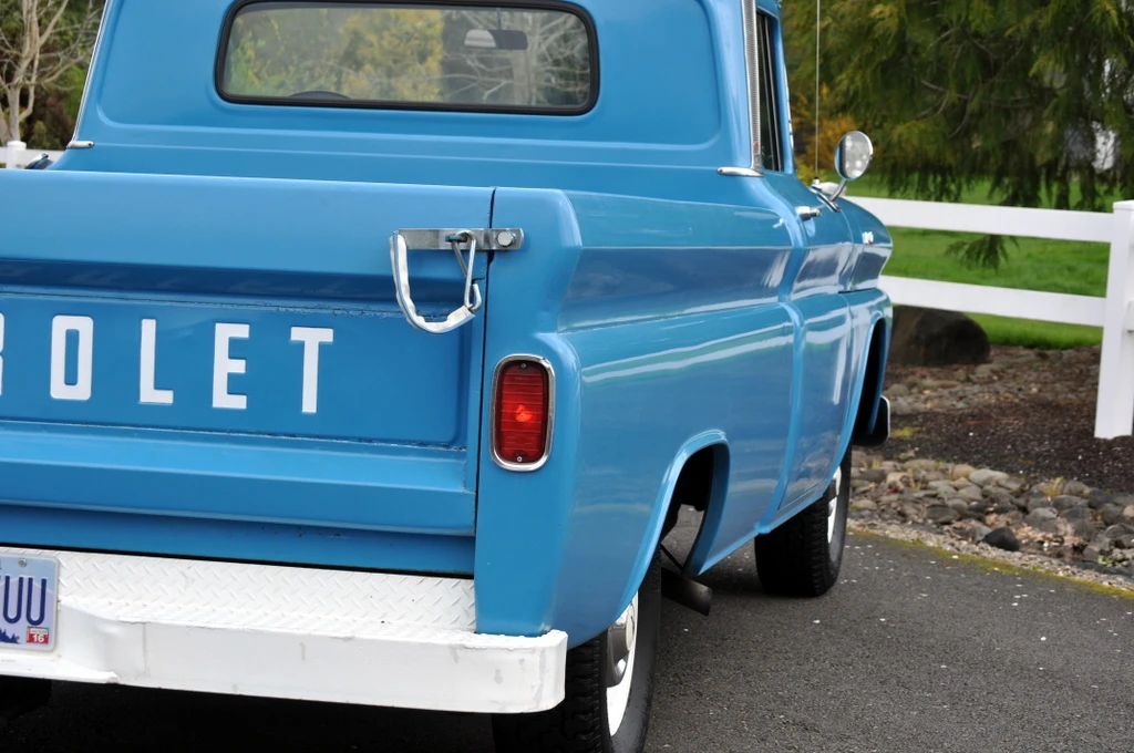 1961 Chevrolet Task Force - Image 14 of 31