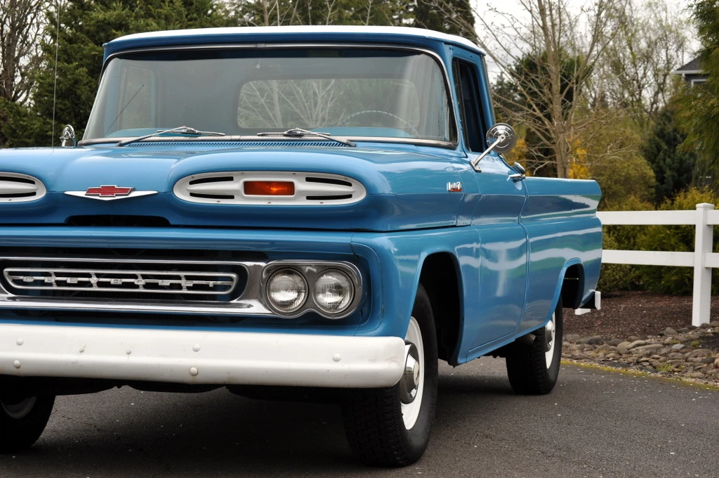 1961 Chevrolet Task Force - Image 12 of 31