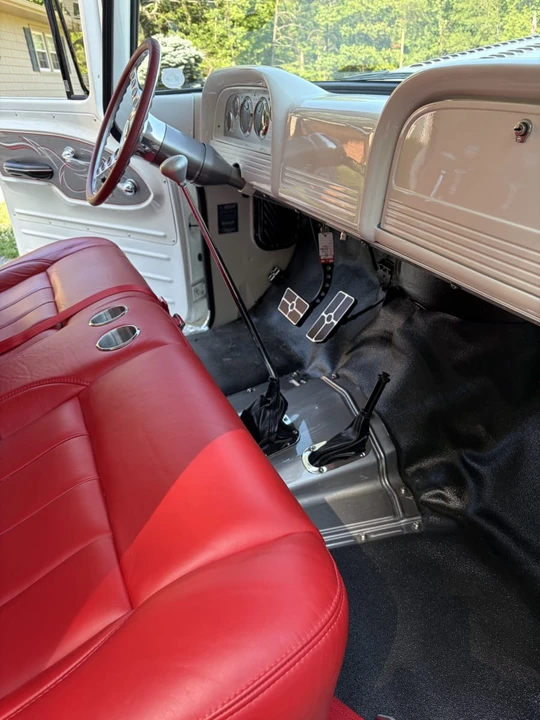 1961 Chevrolet Task Force - Image 12 of 25