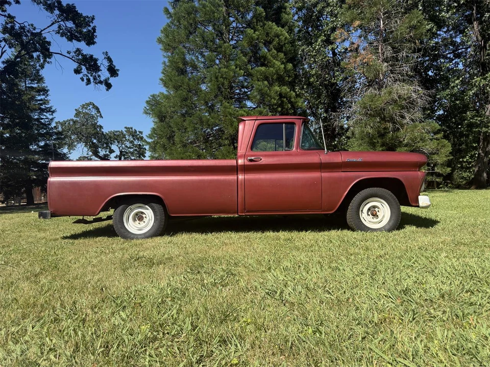 1961 Chevrolet Task Force - Image 11 of 31