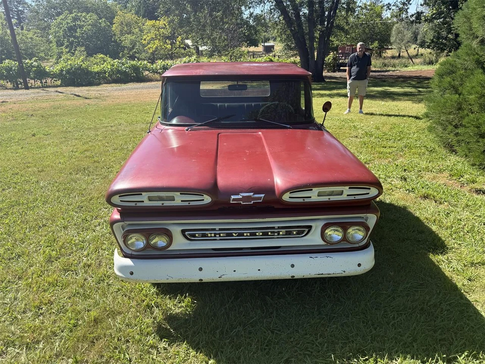 1961 Chevrolet Task Force - Image 13 of 31