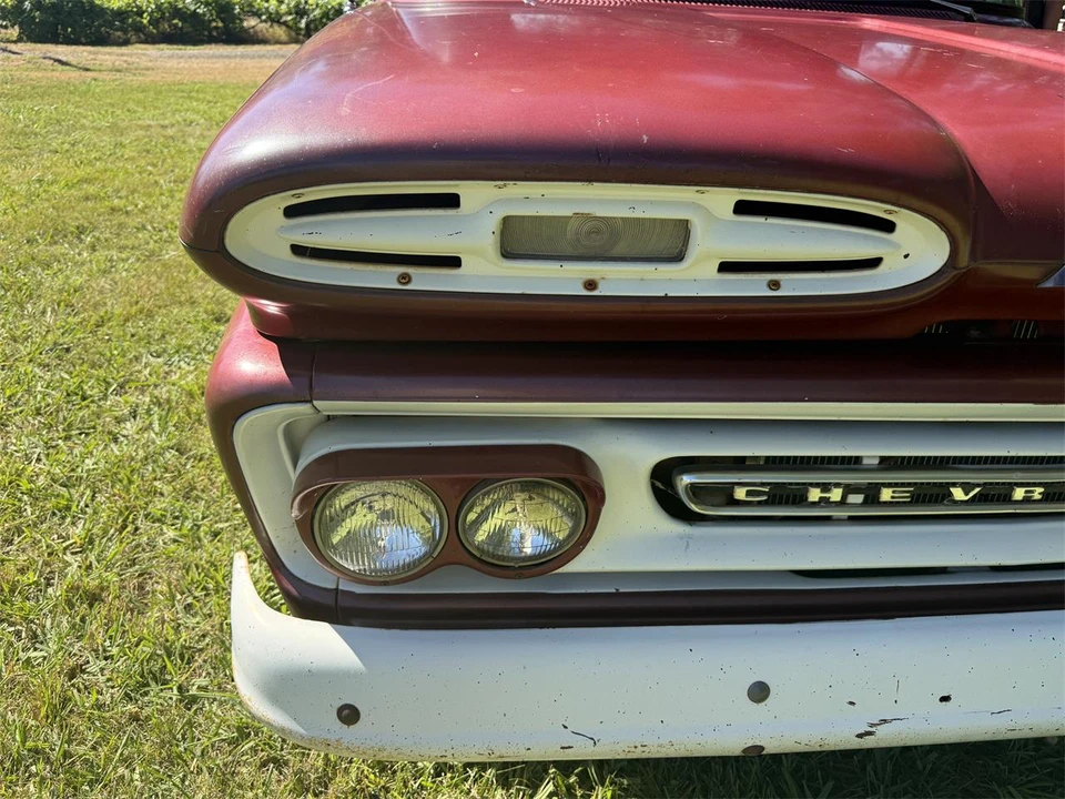 1961 Chevrolet Task Force - Image 27 of 31