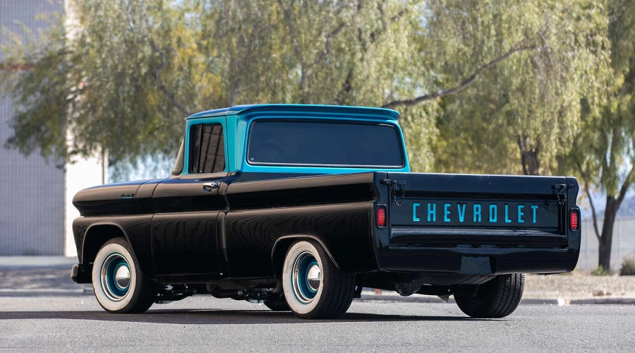 1961 Chevrolet Task Force - Image 3 of 31