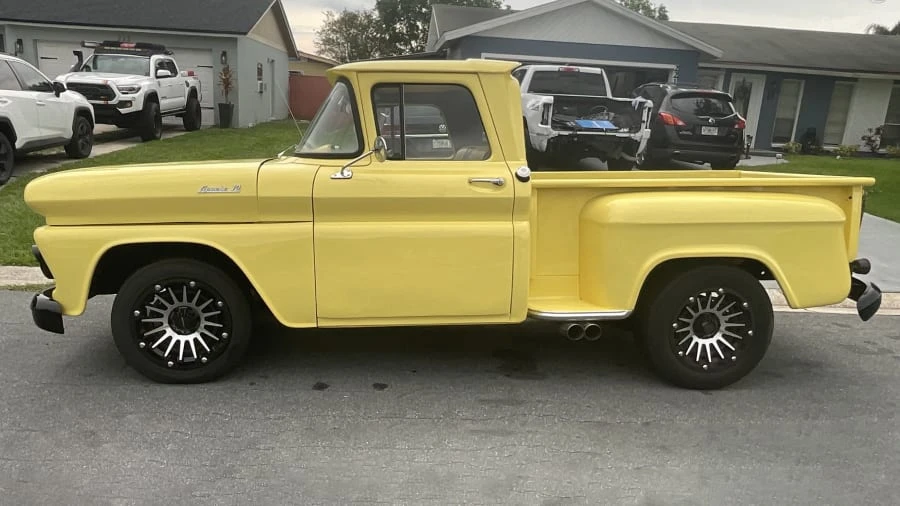 1961 Chevrolet Task Force - Image 2 of 19