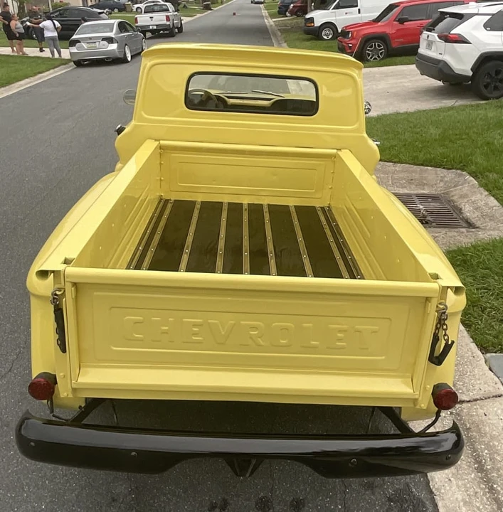 1961 Chevrolet Task Force - Image 19 of 20