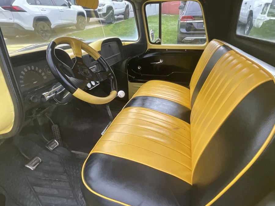 1961 Chevrolet Task Force - Image 10 of 20