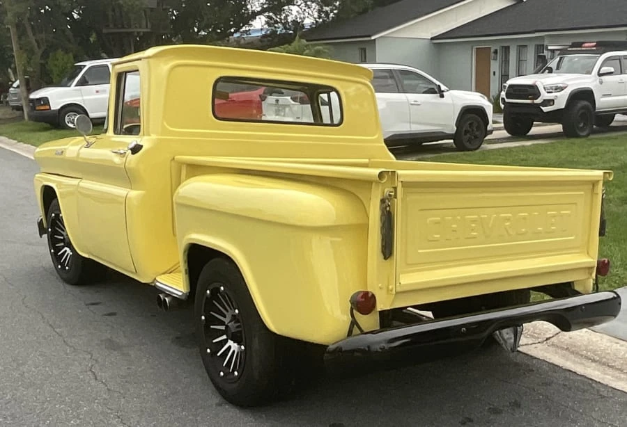 1961 Chevrolet Task Force - Image 7 of 19