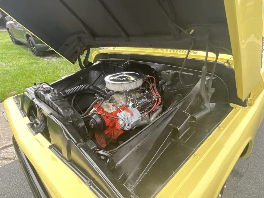 1961 Chevrolet Task Force - Image 17 of 19