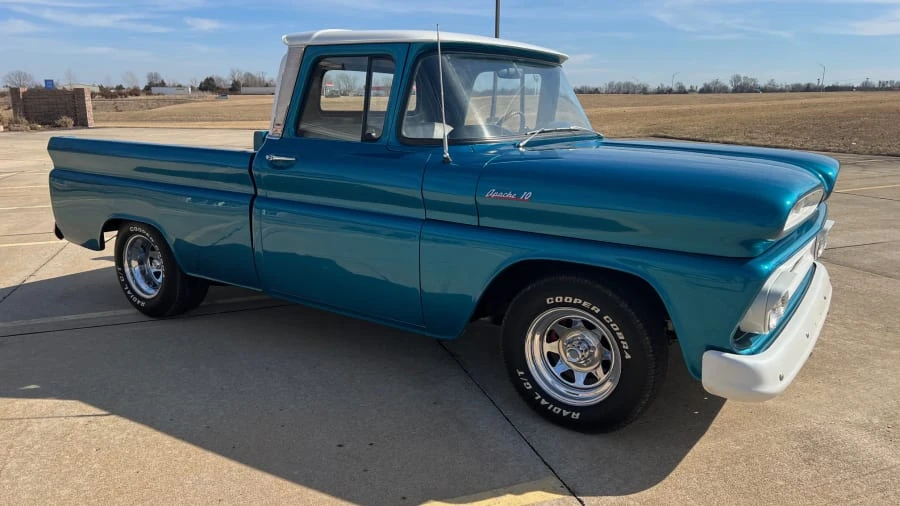 1961 Chevrolet Task Force - Image 20 of 20