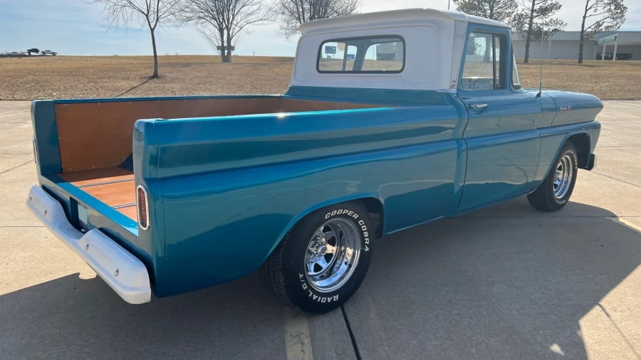 1961 Chevrolet Task Force - Image 19 of 20