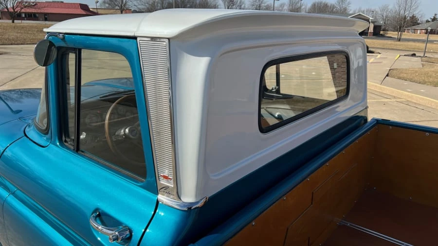 1961 Chevrolet Task Force - Image 16 of 20